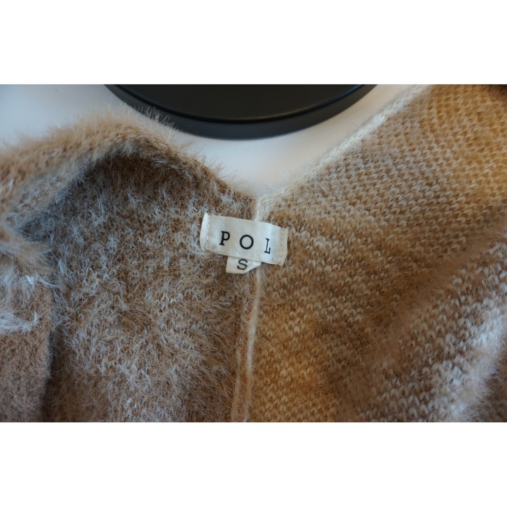 POL Paisley Fuzzy Knit Fringe Poncho Wrap Camel Cream GST317 Womens Small - Picture 5 of 9